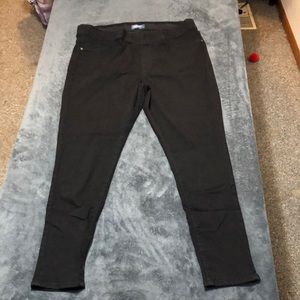 Old Navy Rockstar black jeggings, size 18 long in amazing condition never worn